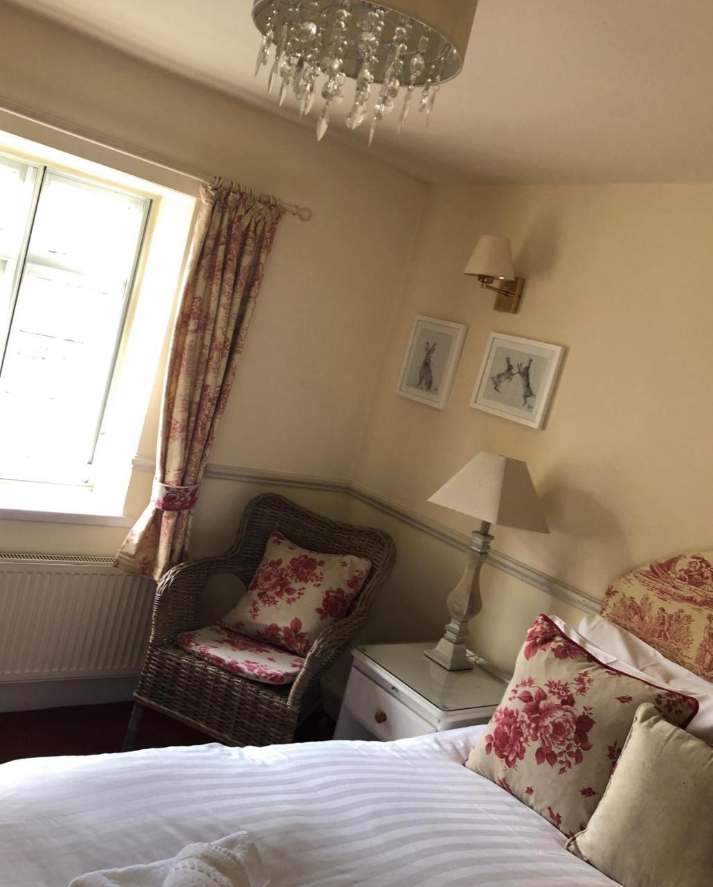 Ye Olde Boote Inn Oswestry Bagian luar foto